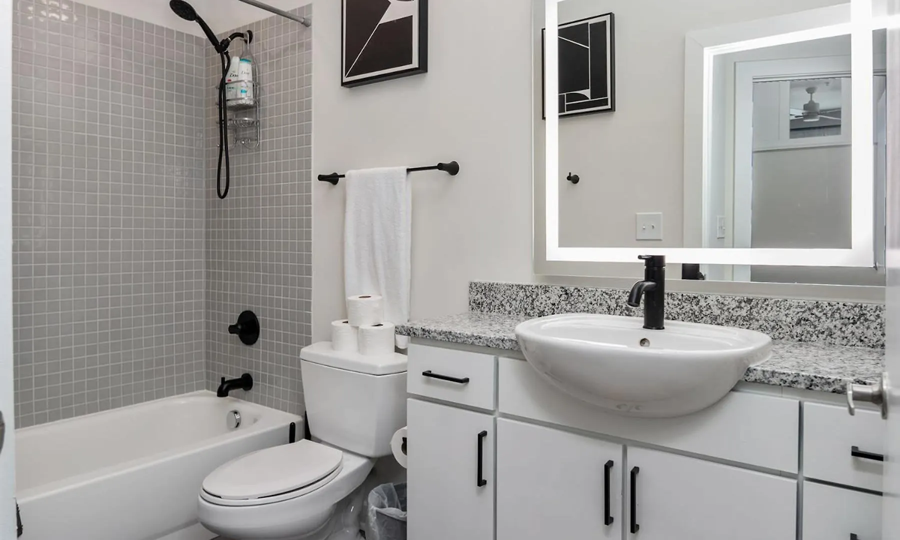 Διαμέρισμα Spacious 2Bd With Private Balcony And Free Parking Σάρλοτ