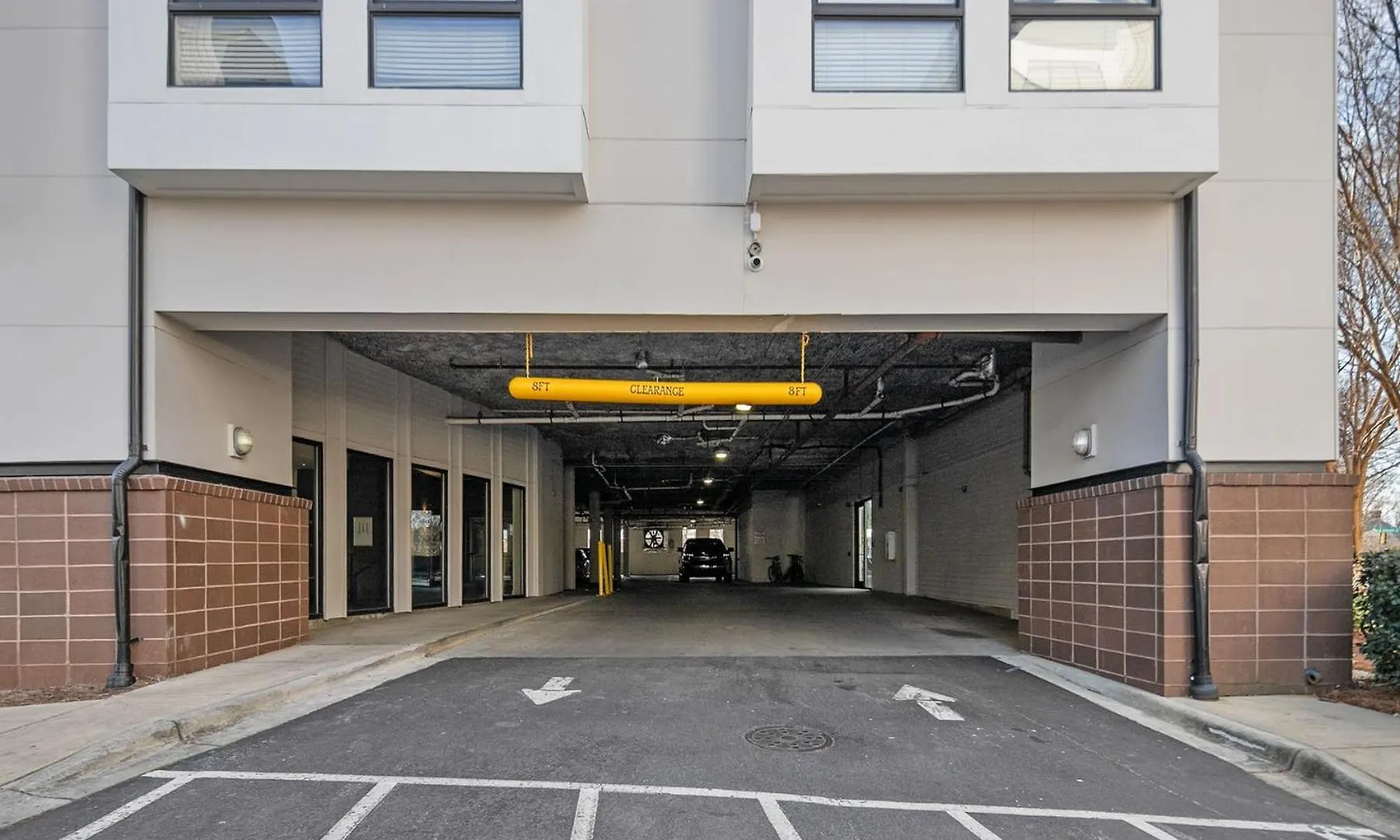 Spacious 2Bd With Private Balcony And Free Parking Σάρλοτ Διαμέρισμα